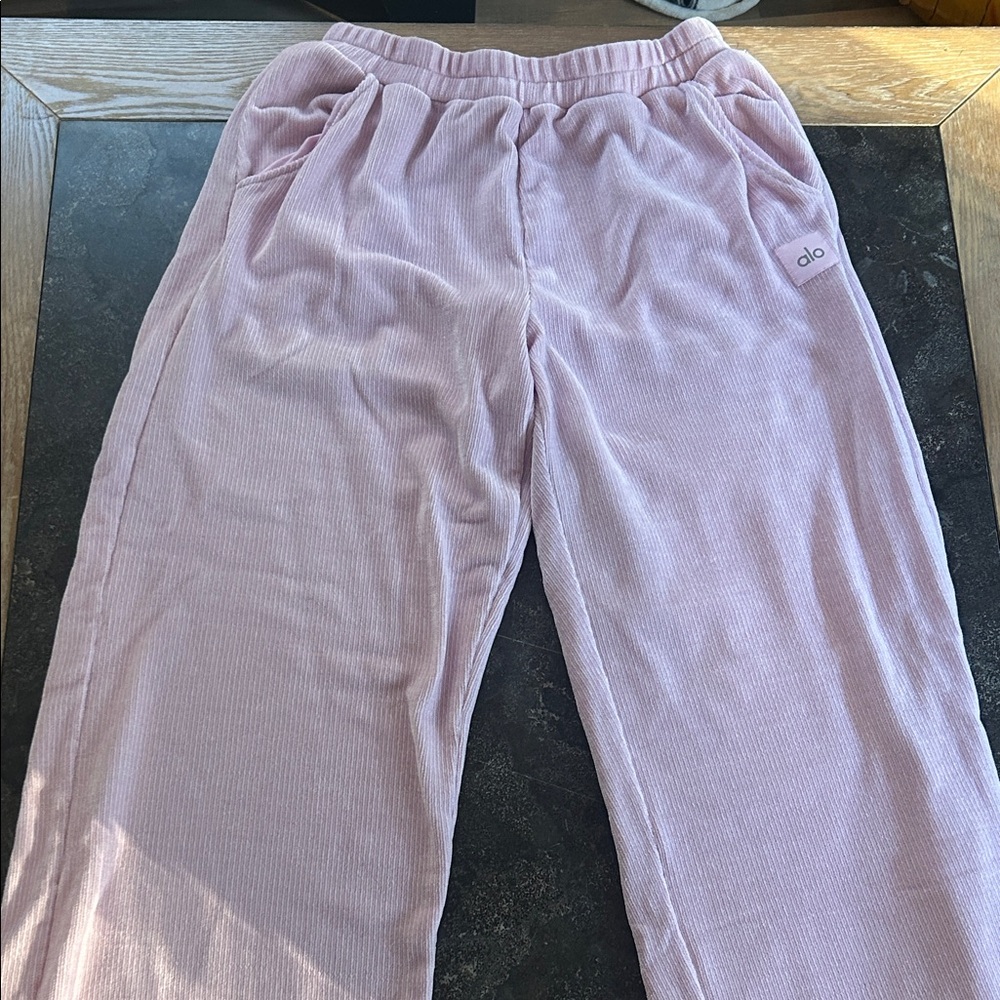 Alo lilac sweat pants